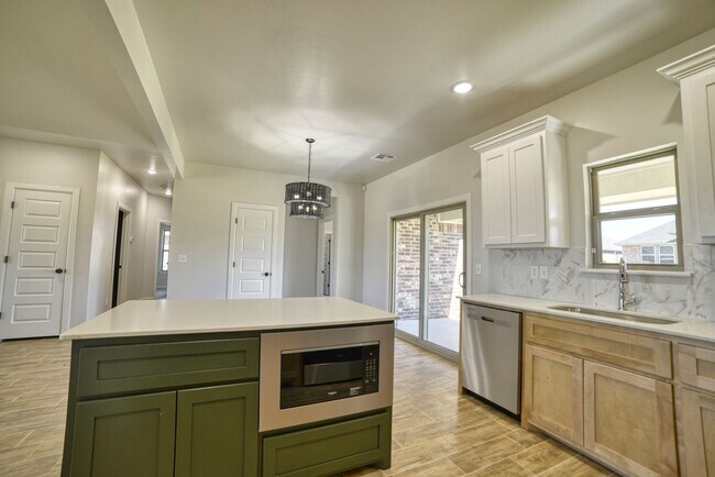 Building Photo - Brand New Home in Washington!