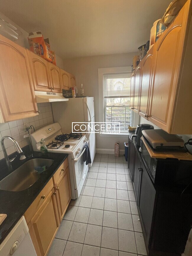 Building Photo - 1789 Commonwealth Ave