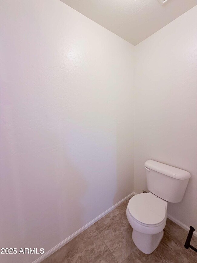 Building Photo - 37911 N Luke Ln