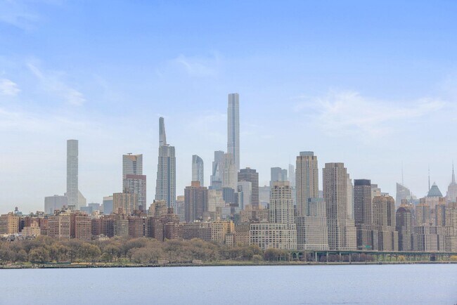 Building Photo - 11A Riverview Cir