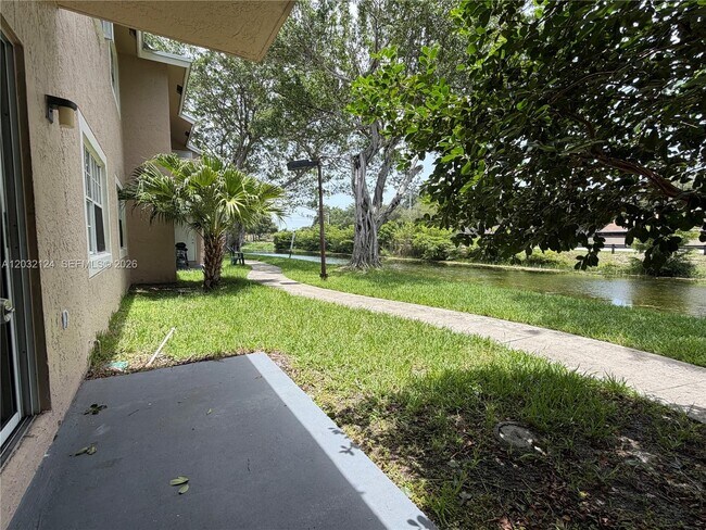 Building Photo - 1701 NW 96th Terrace