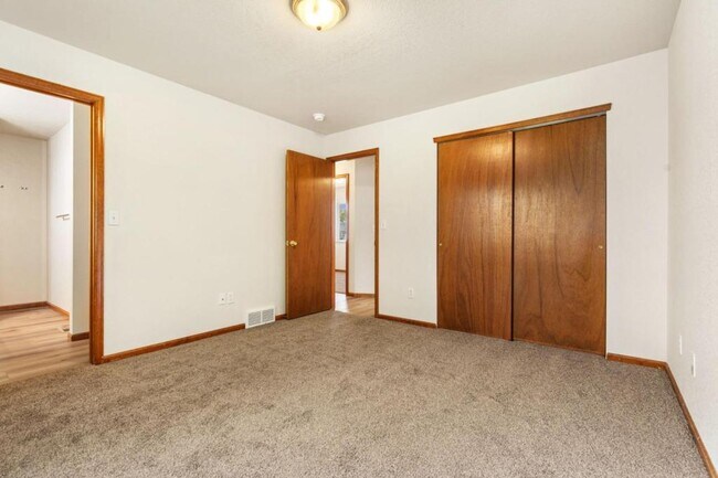 Building Photo - 1110 Norma Ct