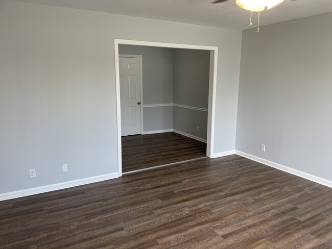 Dining Room Off Kitchen - 212 Marshall Dr