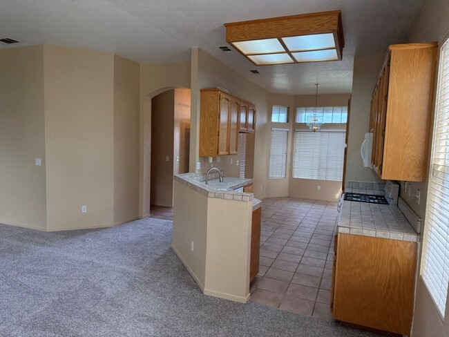 Building Photo - Modern 3 Bedroom One Story Dixon *STAR REN...