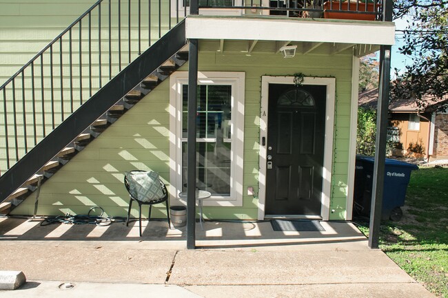 Building Photo - 2118 Avenue M