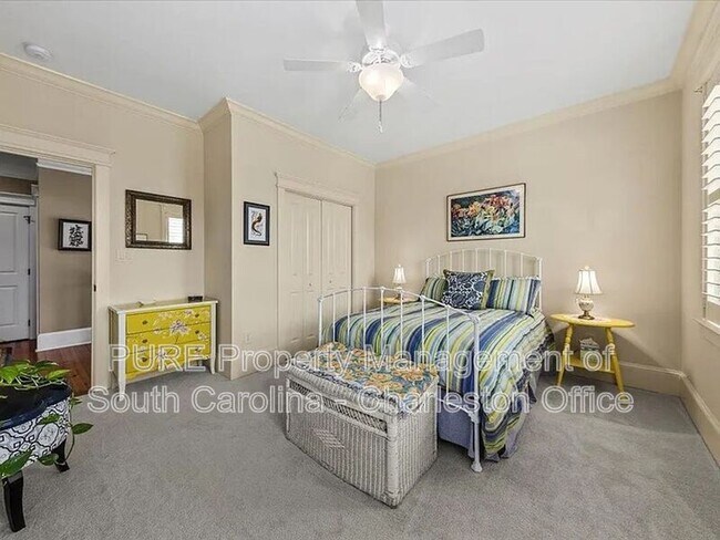 Building Photo - 1597 Rivertowne Country Club Dr