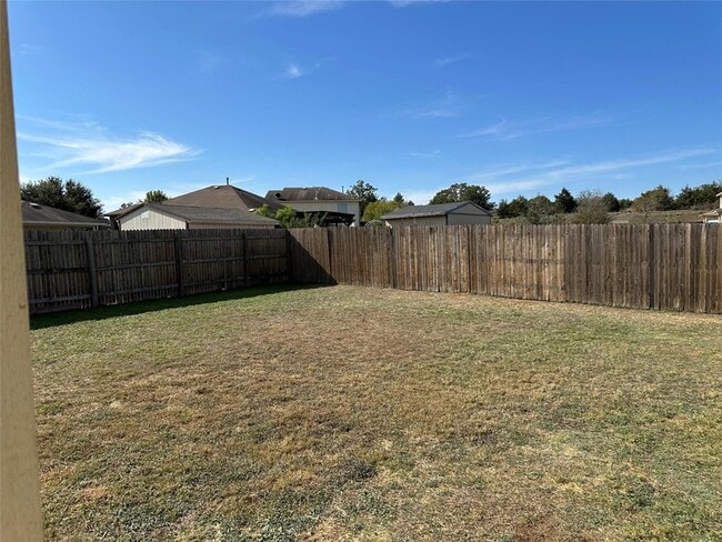 Building Photo - 316 Pack Horse Dr