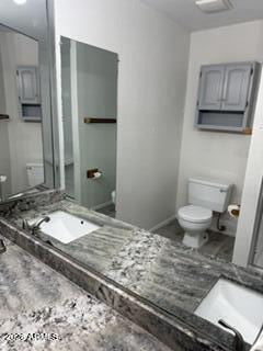 Building Photo - 5314 S Palm Dr
