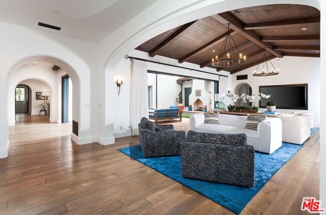 Building Photo - 10 Sea Glass