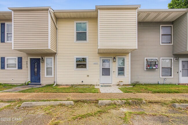 Building Photo - 6519 Pridgen St