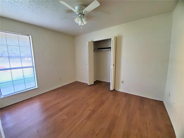 Building Photo - 3024 N Bell Ave
