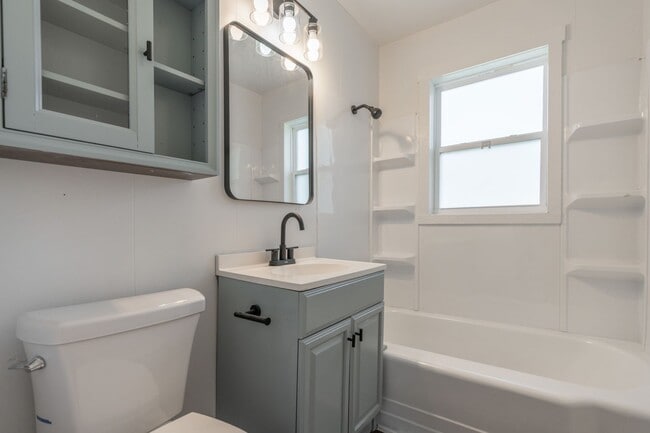 Building Photo - Newly remodeled four bedroom home