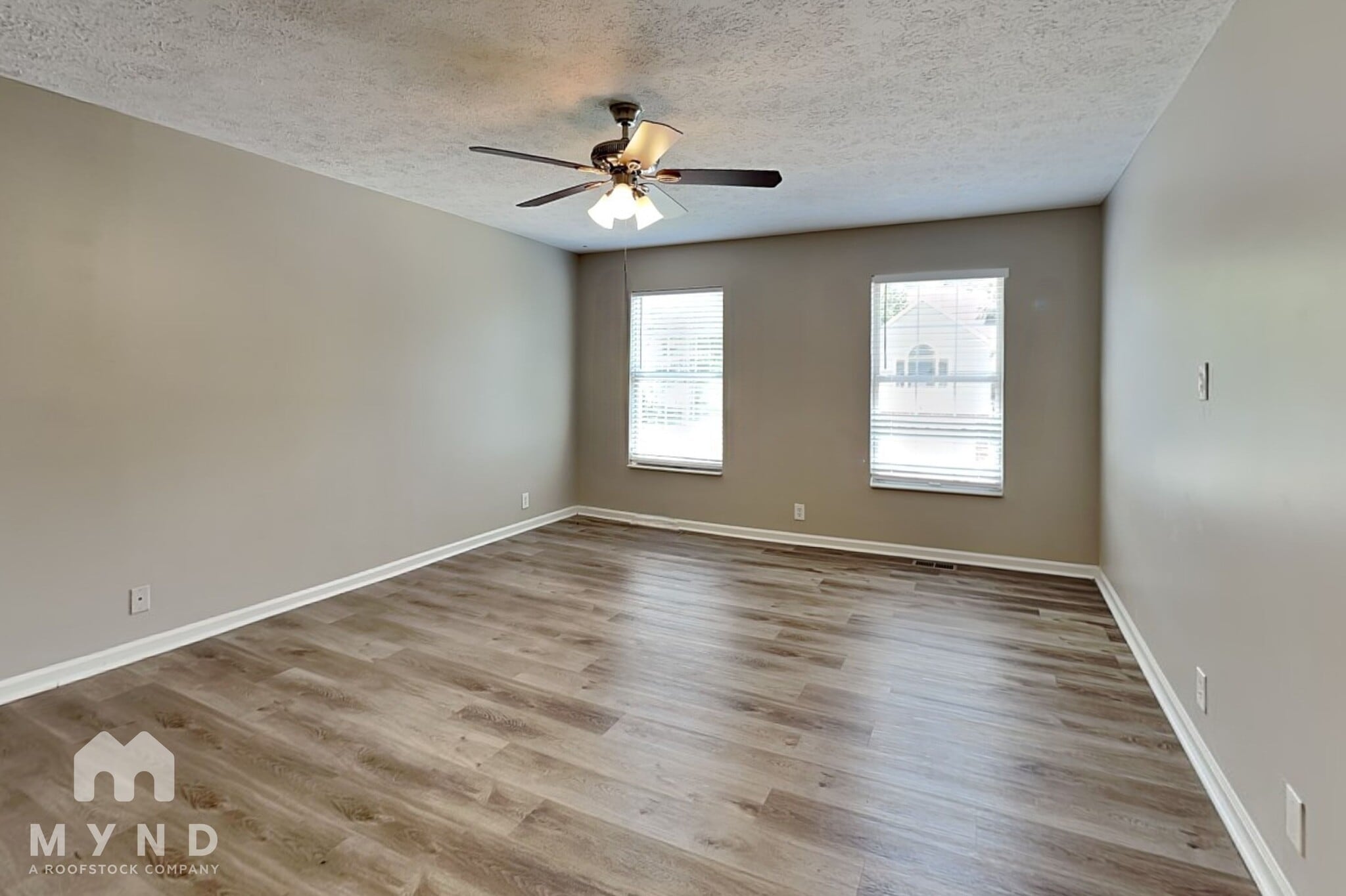 Building Photo - 3100 Creekview Ln