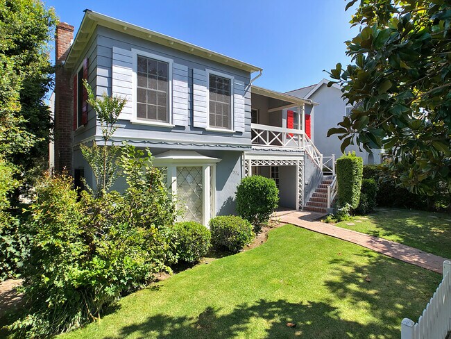 Building Photo - 10526 Eastborne Ave
