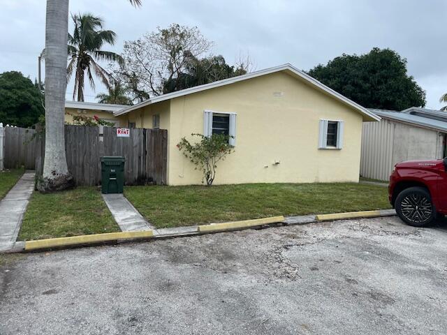 Primary Photo - 212 Walker Ave