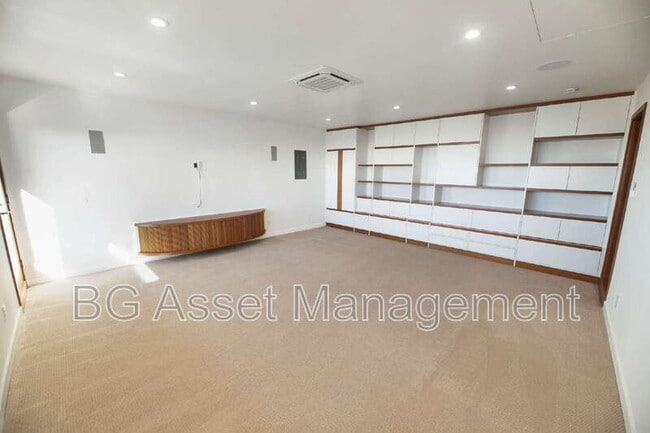 Building Photo - 1411 Arlington Blvd