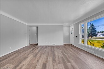 Building Photo - 18304 Garden Blvd