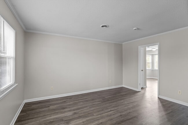 Building Photo - 119 Sunnywood Dr