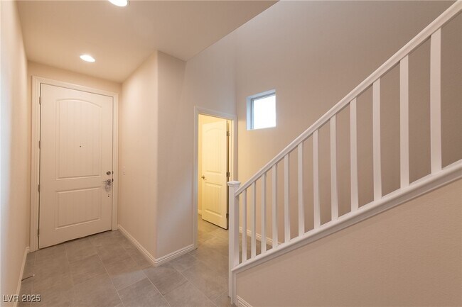 Building Photo - 2926 Caxton Grove Dr