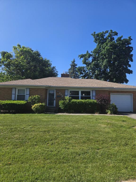 Building Photo - 212 Maevi Dr