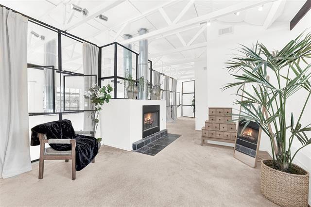 Building Photo - 1233 Lady Ln