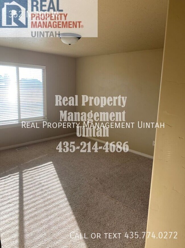 Building Photo - 352 N 700 W