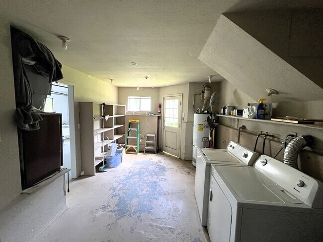 Building Photo - 3747 Trinity St