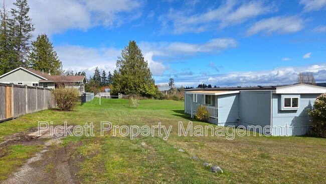 Building Photo - 2397 Alaska Ave E