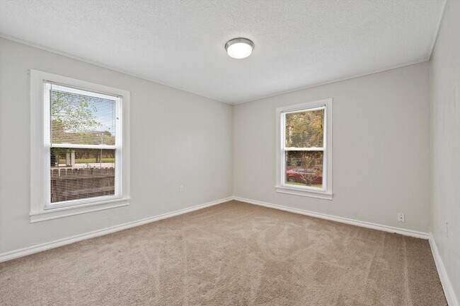 Building Photo - 513 N 34th St