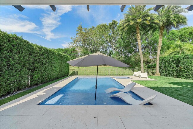 Building Photo - 12015 NW 83rd Pl