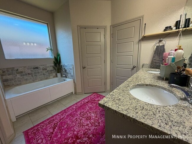 Building Photo - 7504 89th St