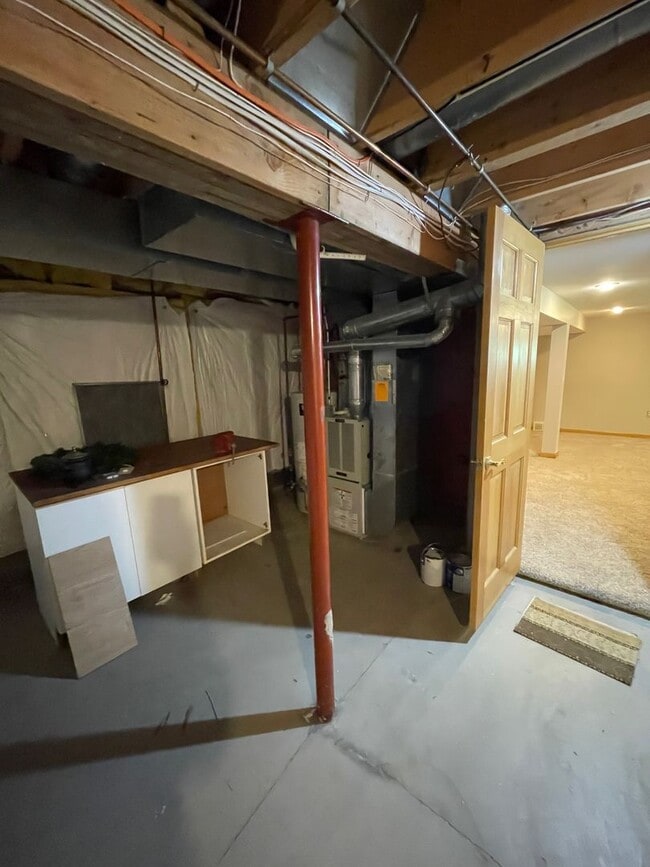 Building Photo - Waterfront! 3 Bedroom, 2 Bath Condo- Erie Village, East Syracuse