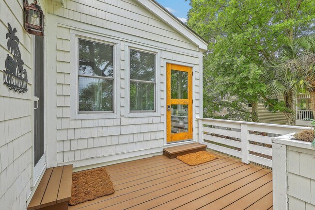 Building Photo - 1 Live Oak Dr