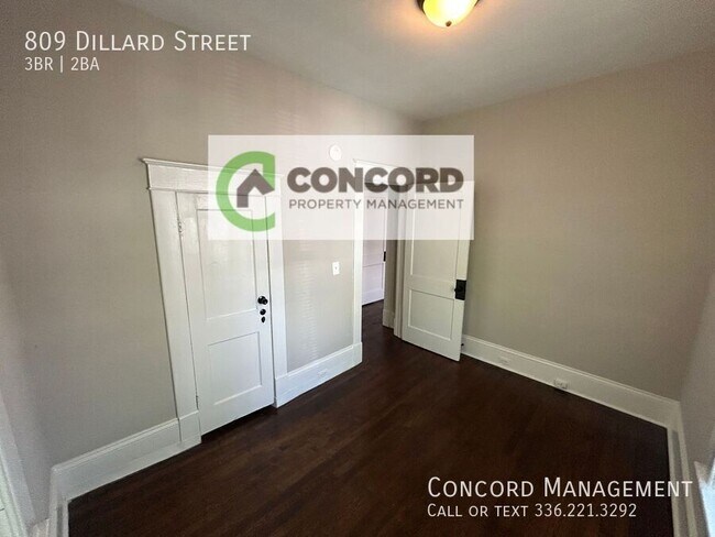 Building Photo - 809 Dillard St