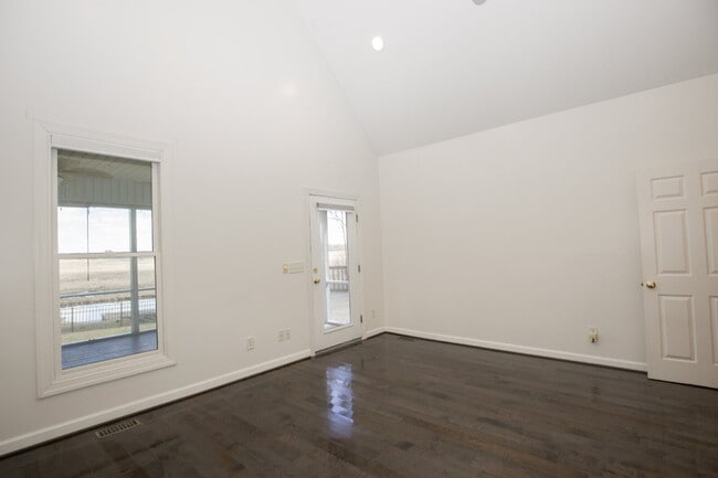 Building Photo - "Modern 3-Bedroom Home with 3 Full Bathrooms and Spacious Living Areas in Vass, NC!"