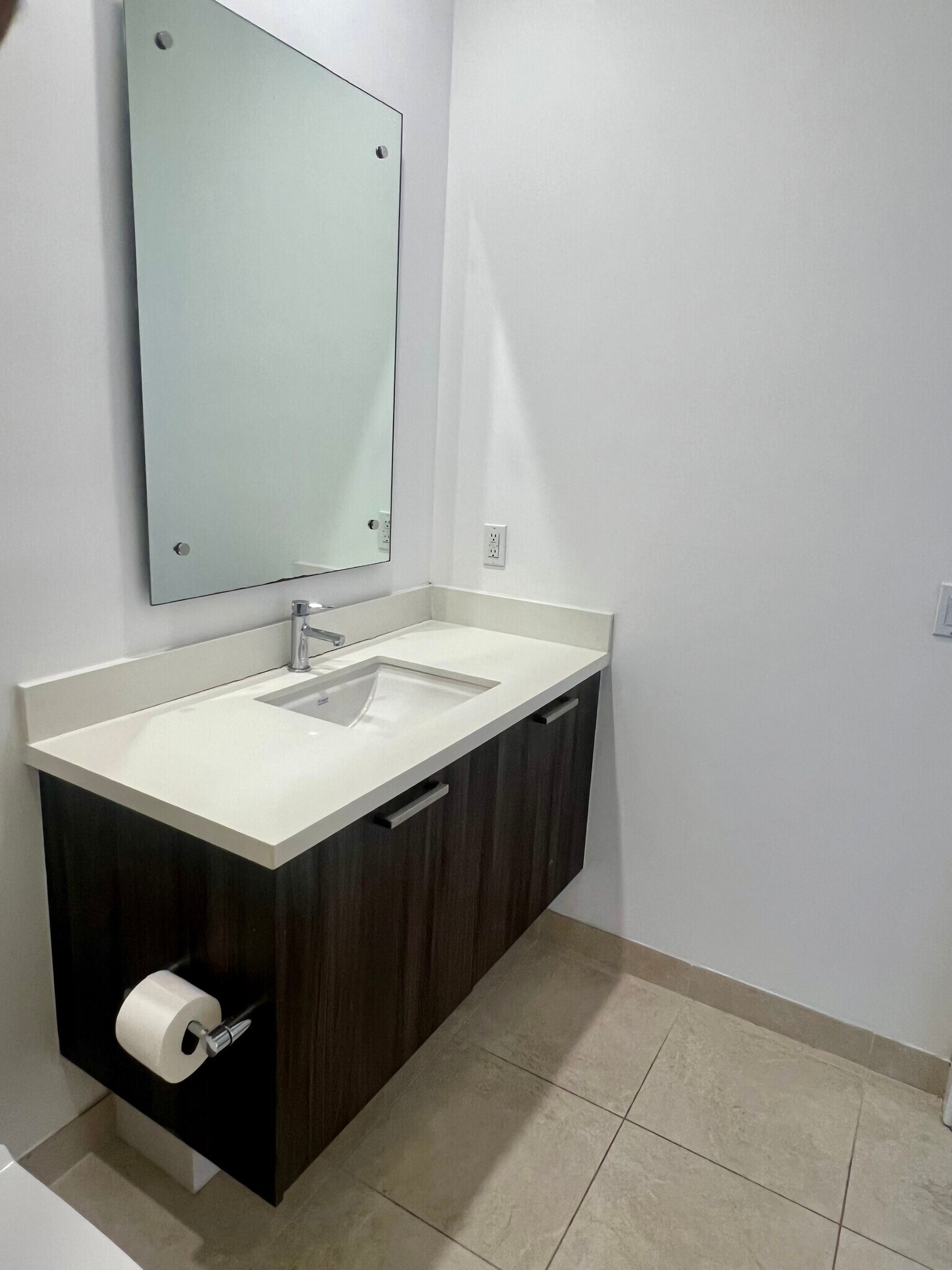 Building Photo - 1045 NE 18th Ave