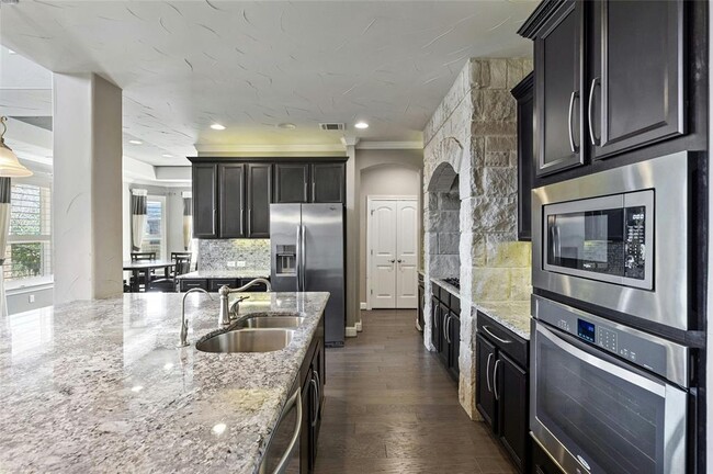 Building Photo - 8501 High Summit Ln