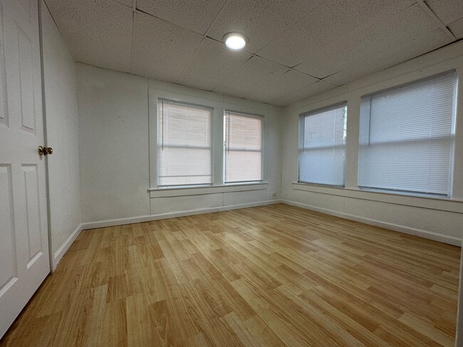 Building Photo - 405 Buchanan St