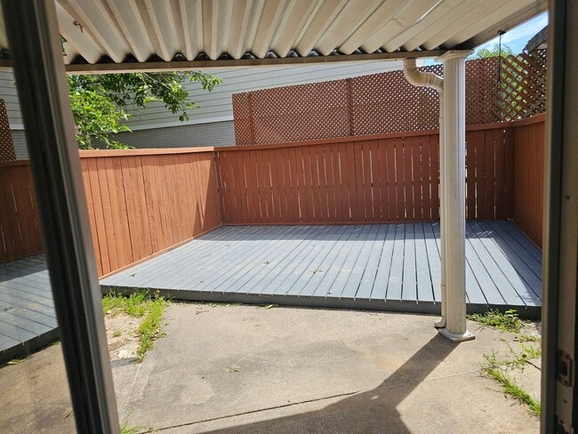 Building Photo - For rent! 2 bedroom 1 bath