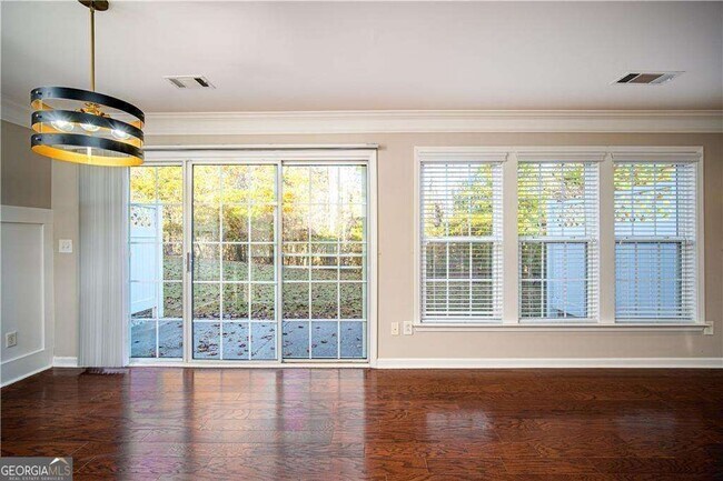 Building Photo - 265 Balaban Cir