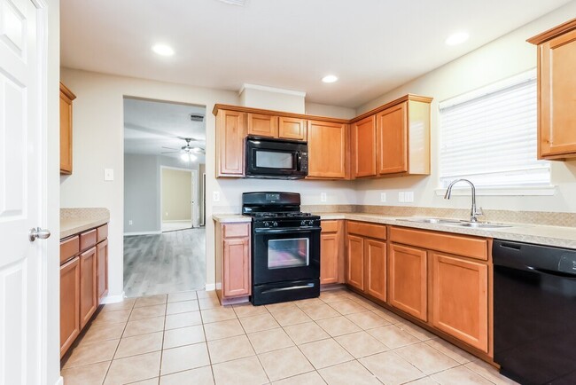 Building Photo - 21639 Kingston Terrace Ln