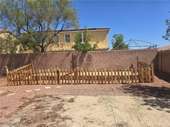 Building Photo - 6640 April Bend Ct