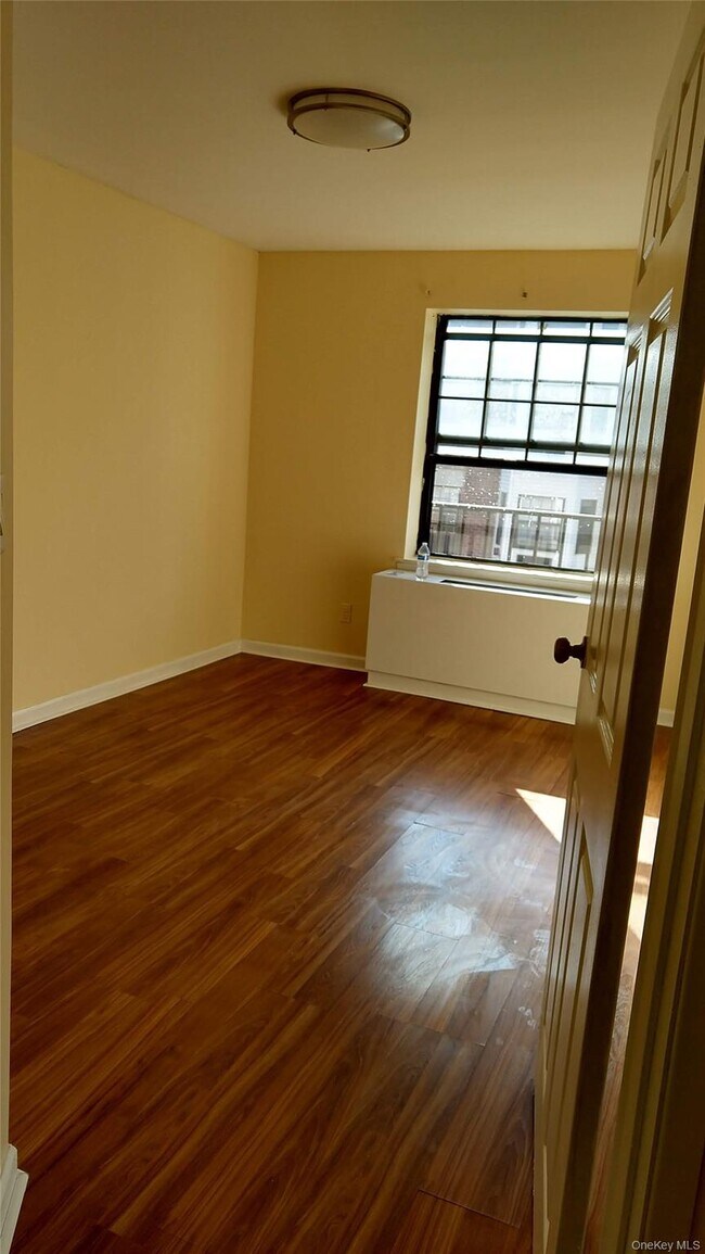 Building Photo - 71-18 164th St