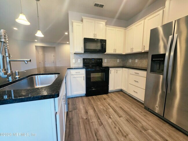 Building Photo - 7026 Butterfly Ct