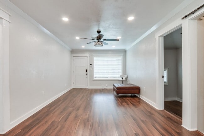 Building Photo - Luxury remodel in NW Oklahoma City