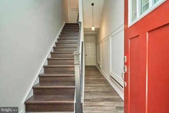 Building Photo - 45116 Kincora Dr