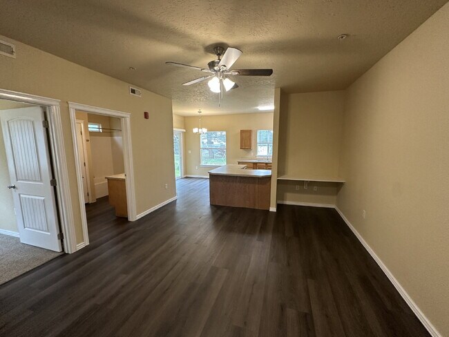 Building Photo - 10151 W Rifleman Ln