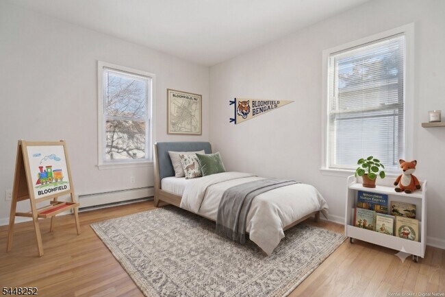 Building Photo - 403 Abington Ave