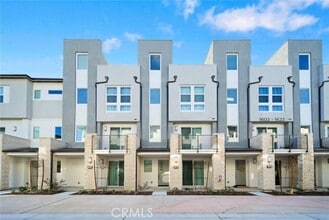 Building Photo - 1614 W Bushell St