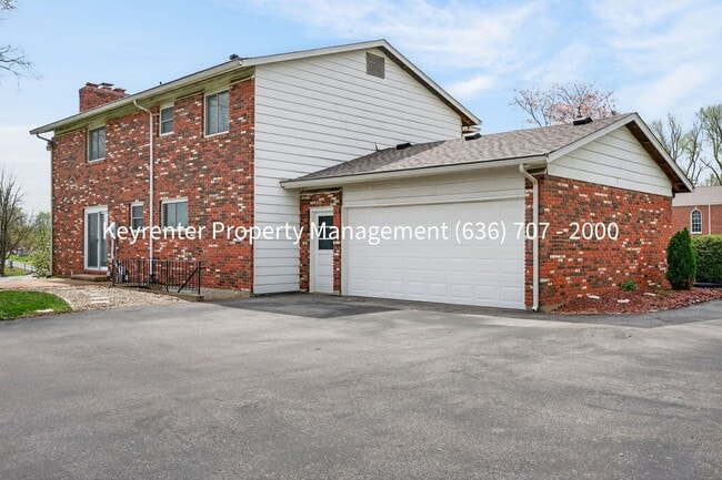 Building Photo - Spacious Updated 4-Bedroom Home in Prime Chesterfield Location